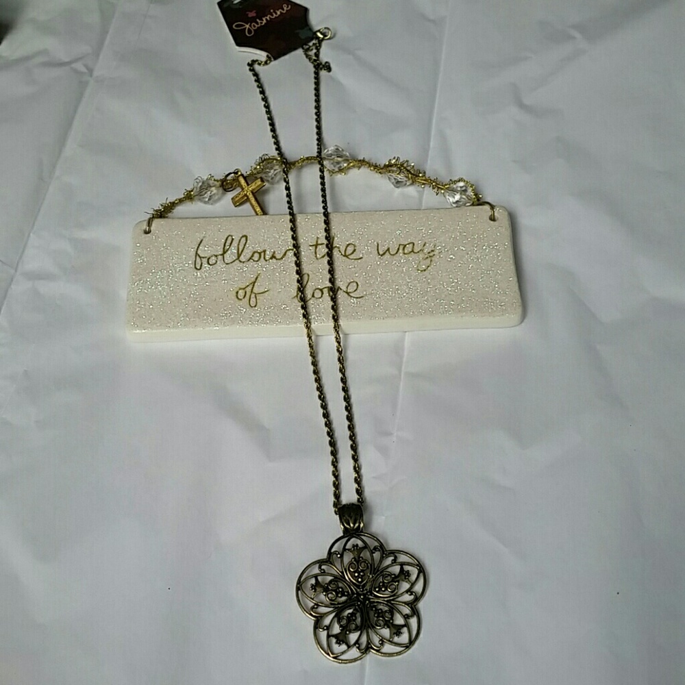 💕💞Jasmine necklace. 💕💞